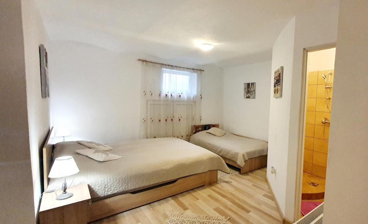 Appartement Castelului 1 à Braşov Extérieur photo